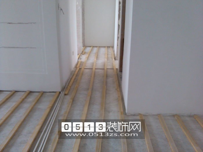 什么是龙骨地板 111427vrgmgfq4lxvhyq5w.jpg